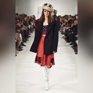 𝅺MAISON Margiela Runway red leather skirt 4(40) BNWT